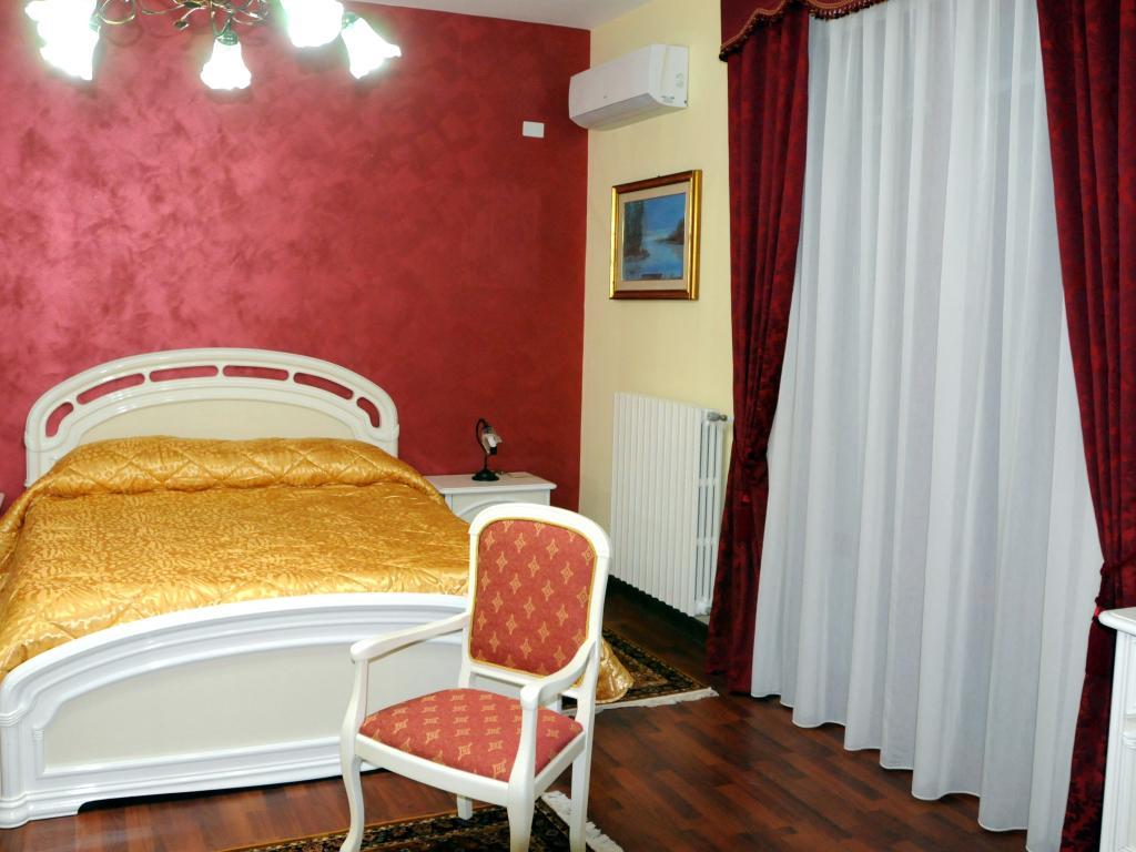 B&B Diamante Nissoria الغرفة الصورة
